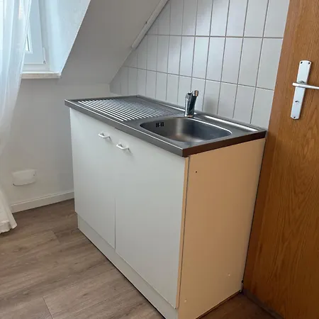 A&a Homes - 2br, 4 Beds, Tv & Wlan And Kitchen * Ettlingen